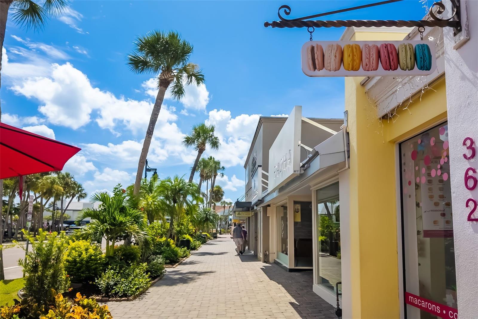Image 92 of 98 For 763 John Ringling Boulevard 22