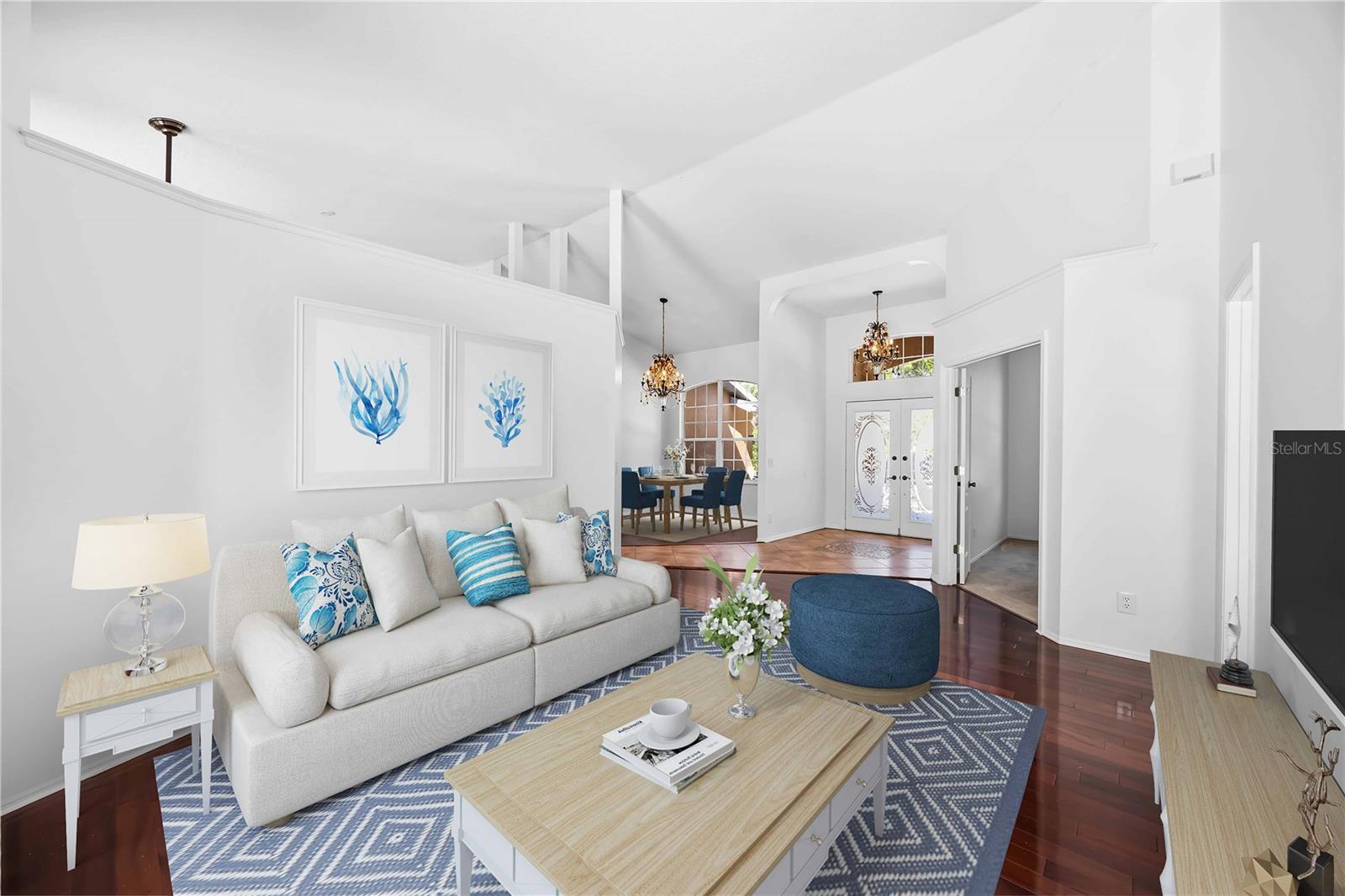 Image 10 of 79 For 562 Oak Bay Drive