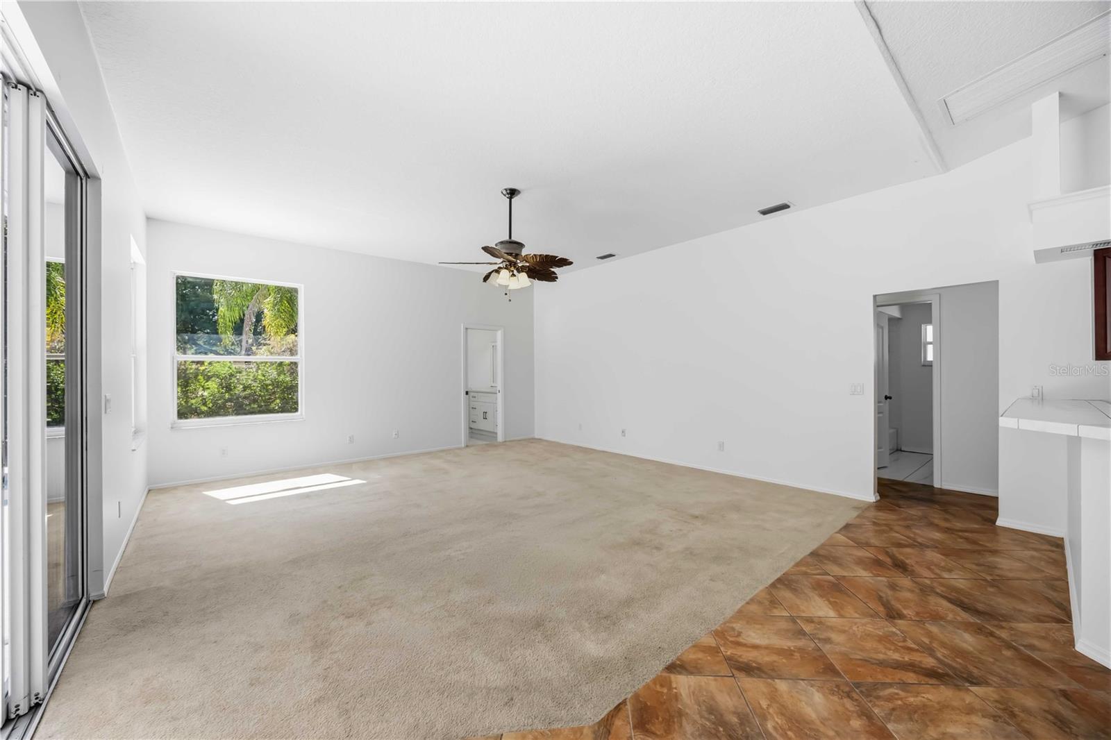 Image 37 of 79 For 562 Oak Bay Drive