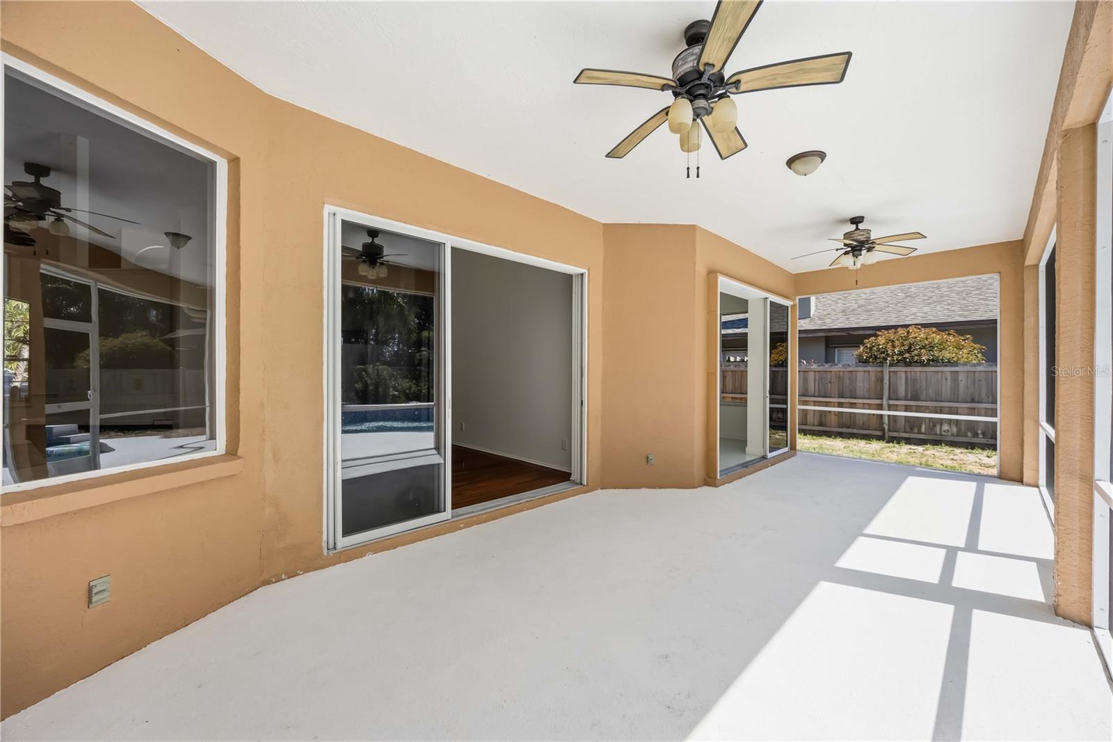 Image 51 of 79 For 562 Oak Bay Drive