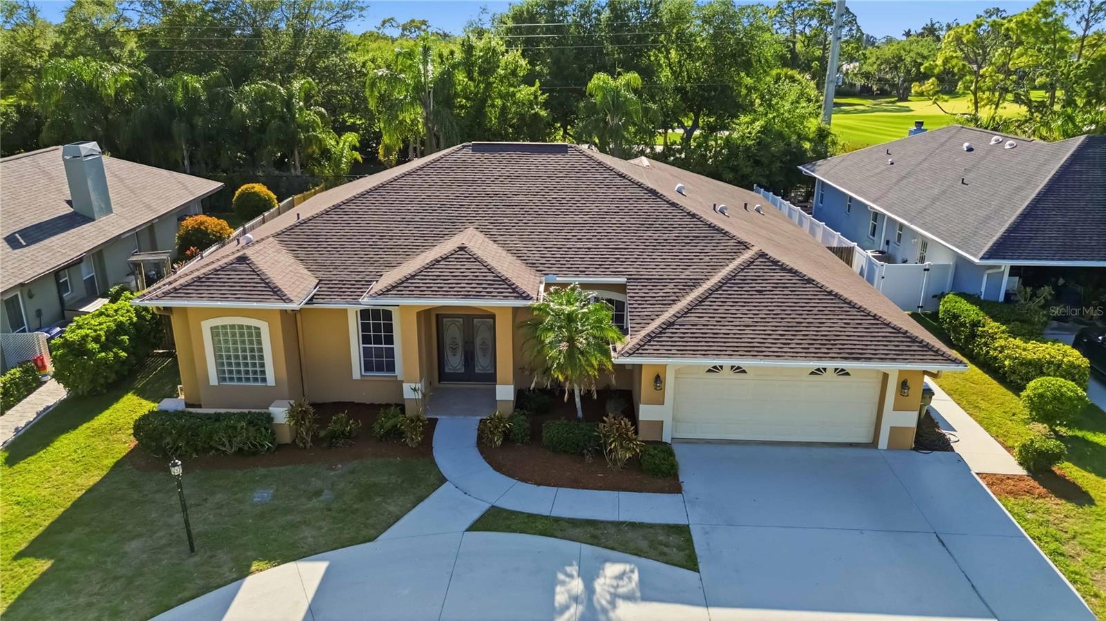 Image 67 of 79 For 562 Oak Bay Drive