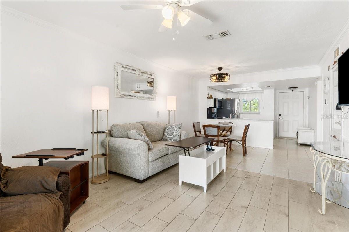 Image 13 of 30 For 25225 Rampart Boulevard 1207