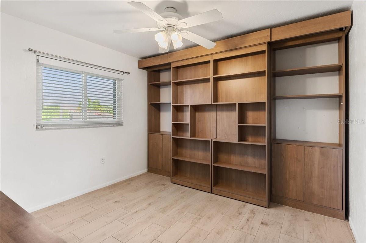 Image 21 of 30 For 25225 Rampart Boulevard 1207