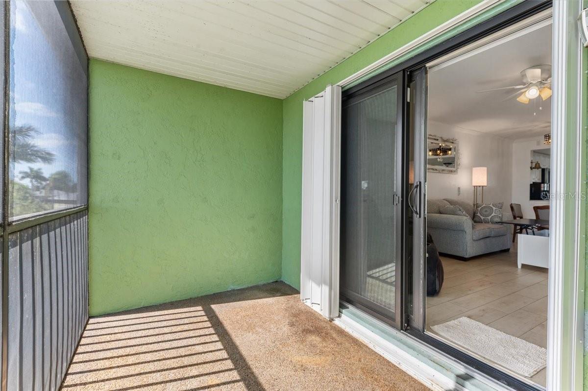 Image 26 of 30 For 25225 Rampart Boulevard 1207