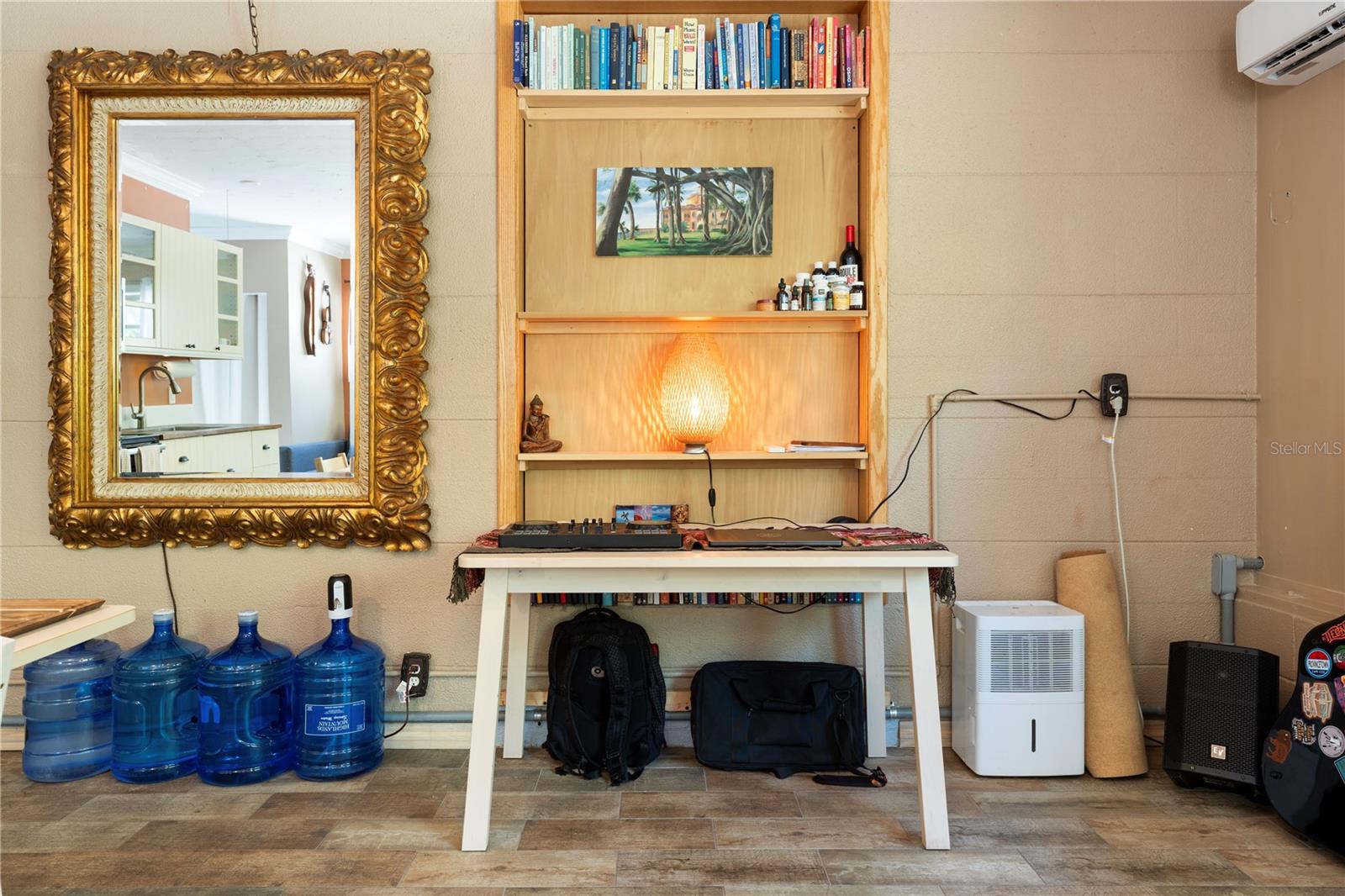 Image 10 of 37 For  40th Street 