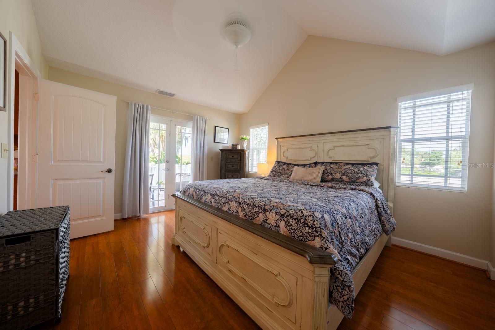 Image 26 of 51 For 4334 Us Highway 441 Se 24