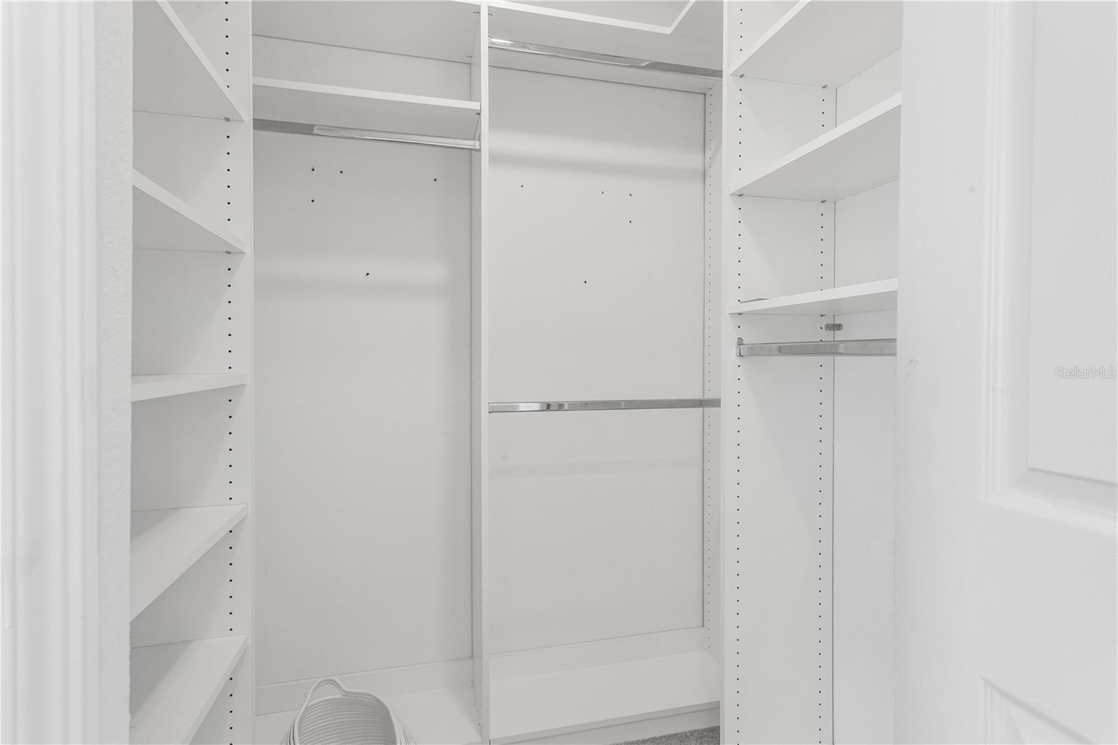 Image 11 of 39 For 18028 Gawthrop Drive 304