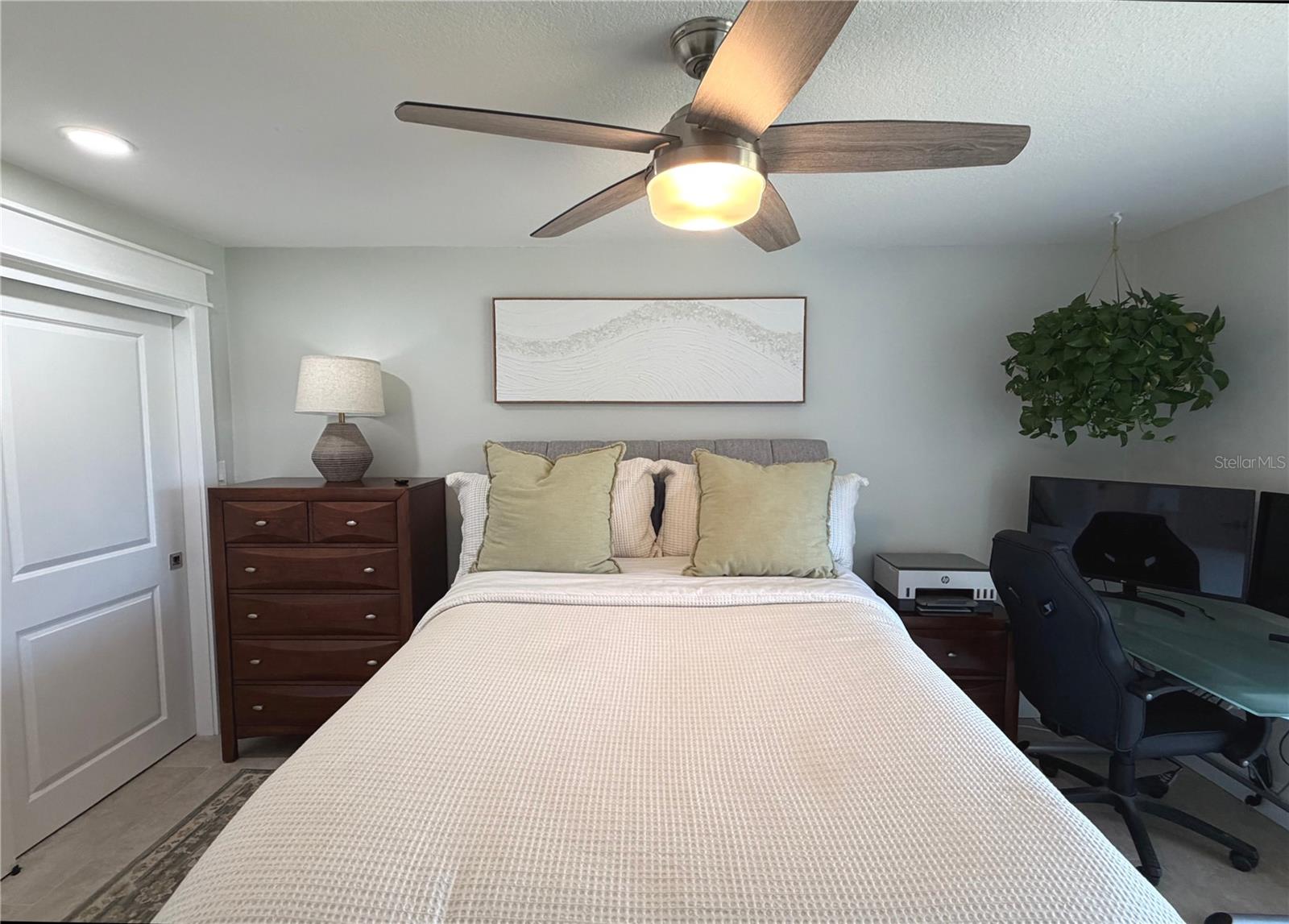 Image 26 of 45 For 102 46th Avenue Terrace W 403