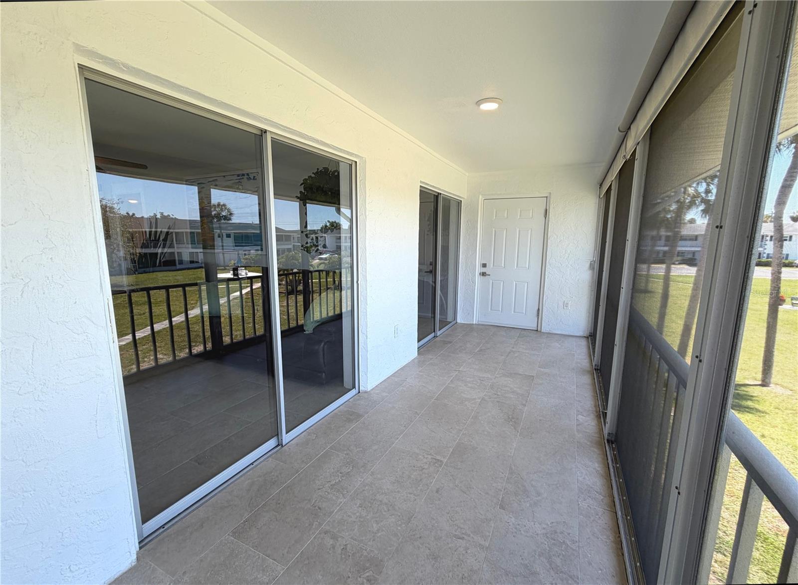 Image 27 of 45 For 102 46th Avenue Terrace W 403