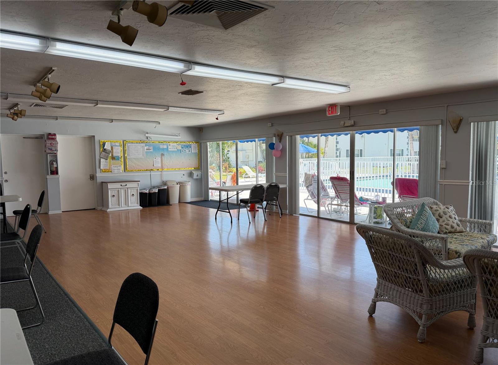 Image 43 of 45 For 102 46th Avenue Terrace W 403