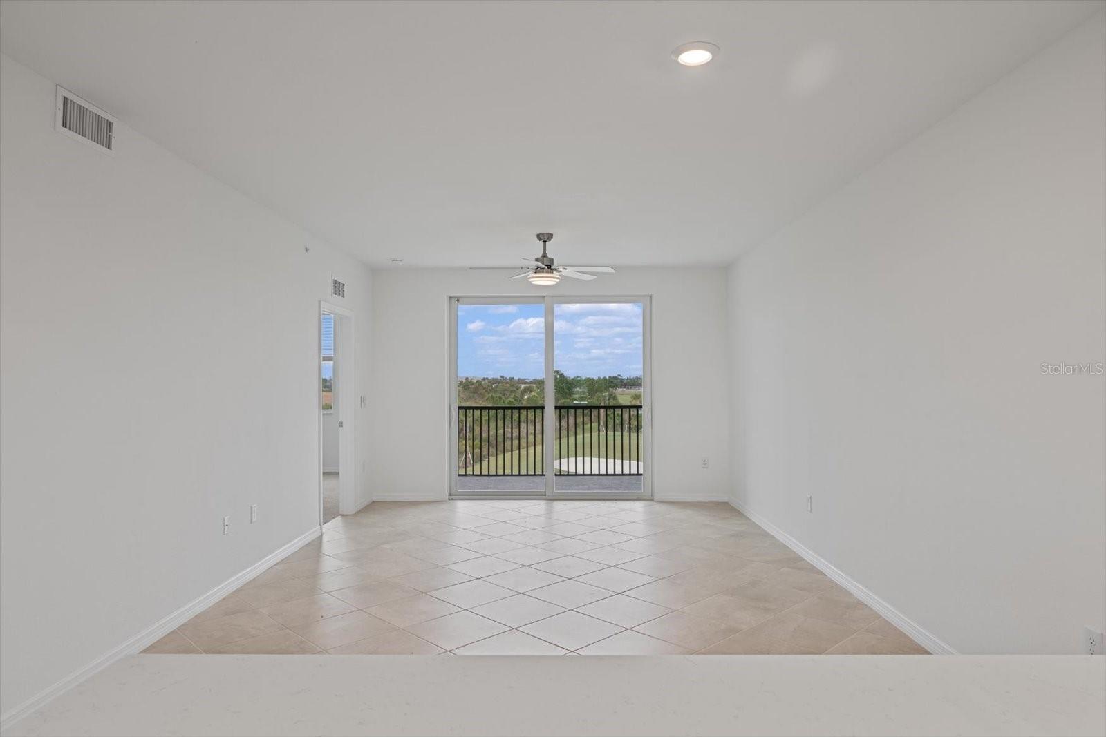 Image 11 of 34 For 12180 Wellen Golf Street 305