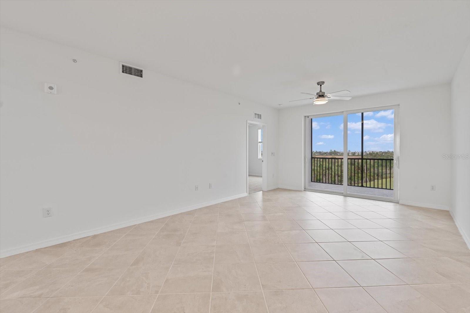 Image 12 of 34 For 12180 Wellen Golf Street 305