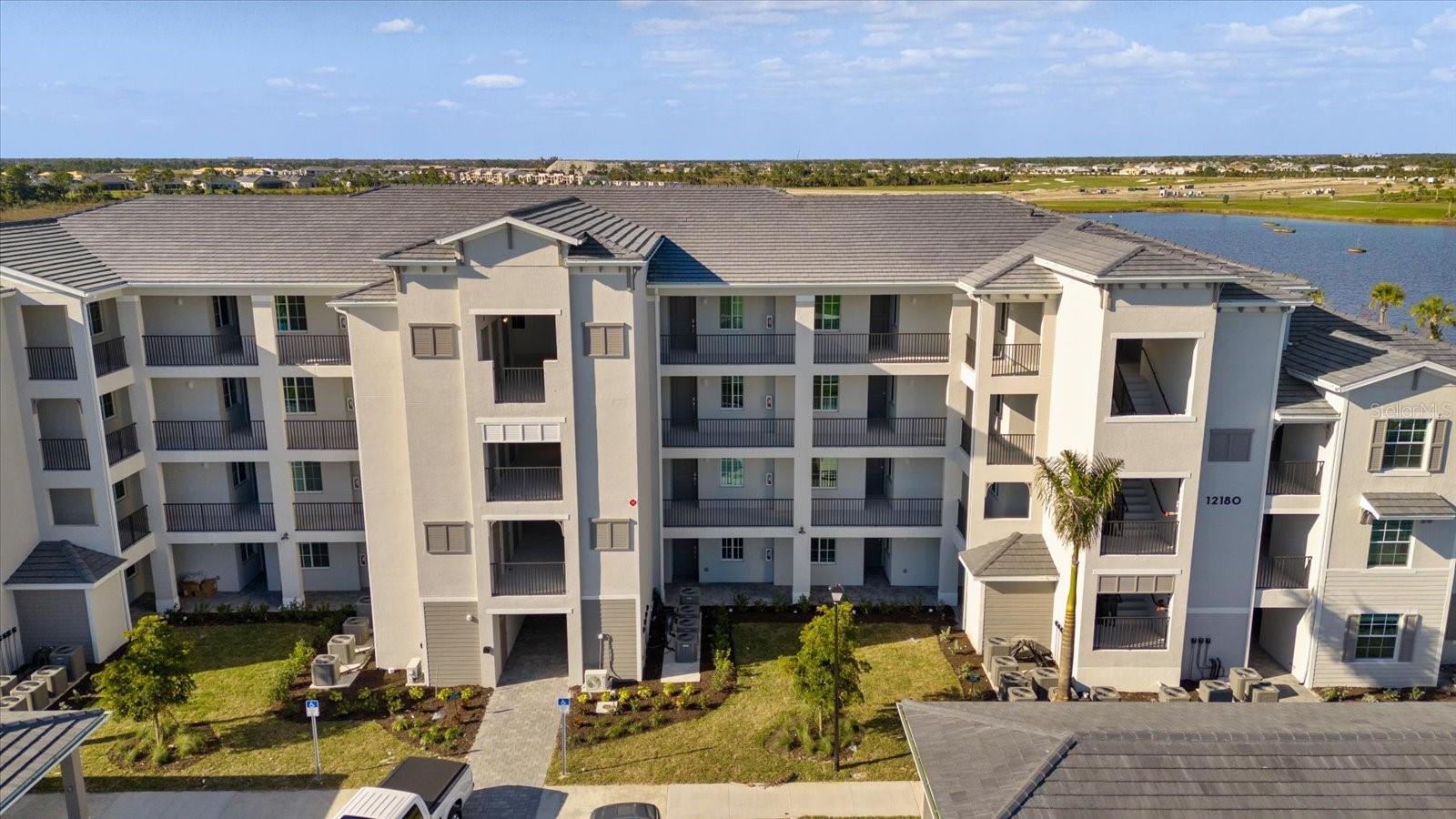 Image 30 of 34 For 12180 Wellen Golf Street 305