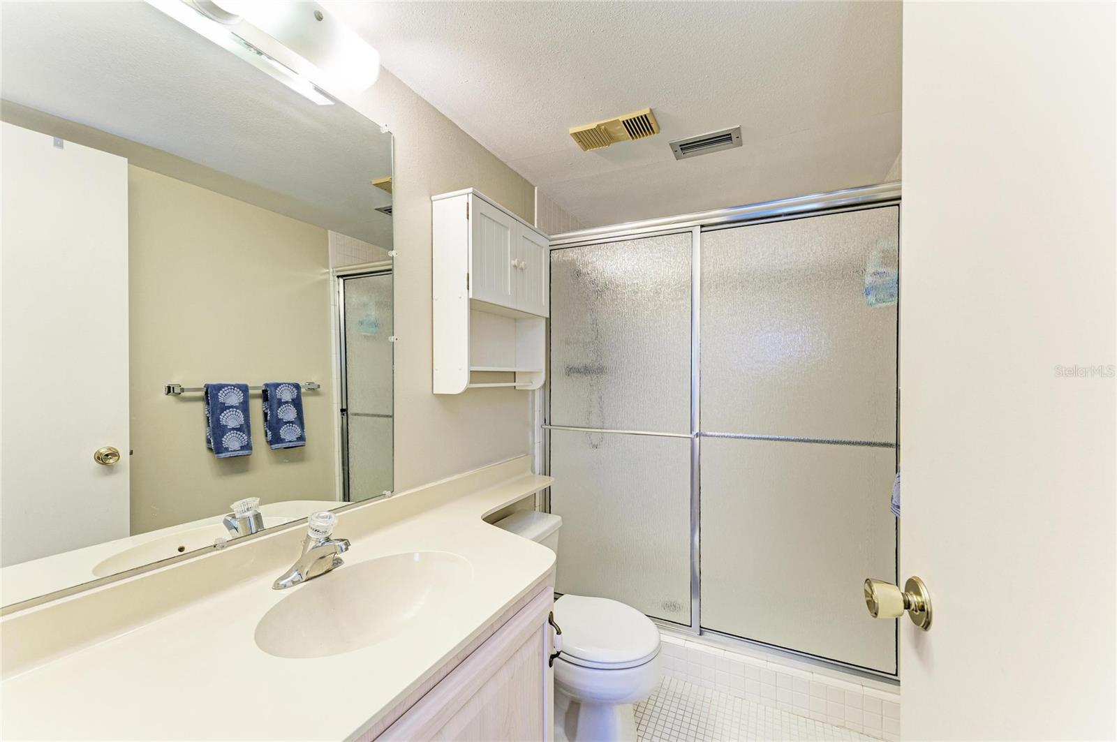 Image 14 of 36 For 3680 Ironwood Cir  601l