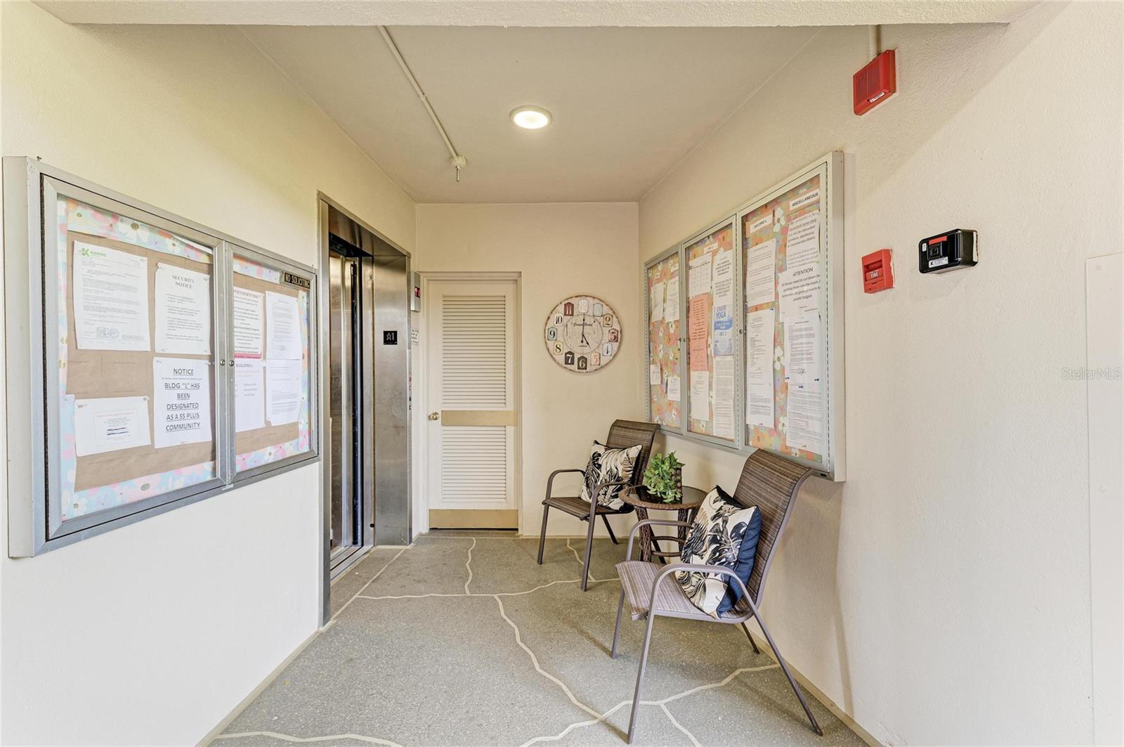 Image 25 of 36 For 3680 Ironwood Cir  601l