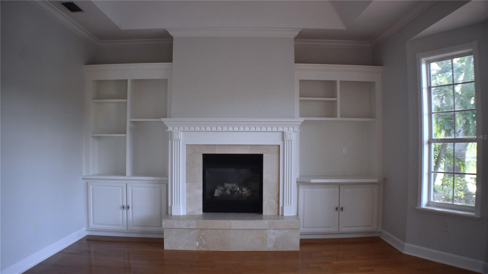 Image 17 of 28 For 4910 Old Creek Drive