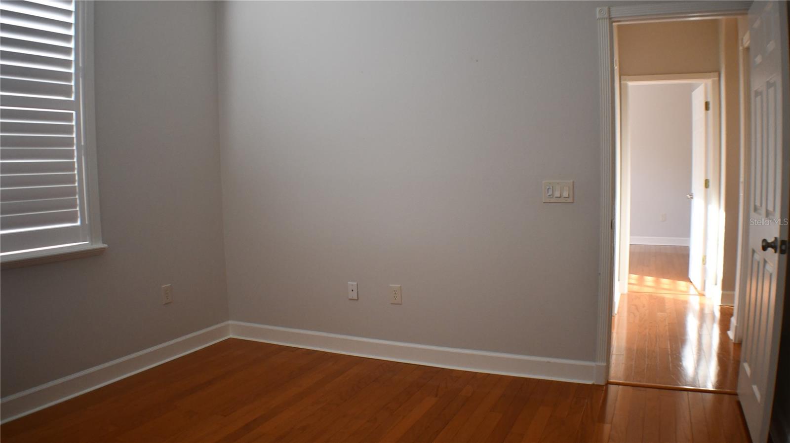 Image 20 of 28 For 4910 Old Creek Drive