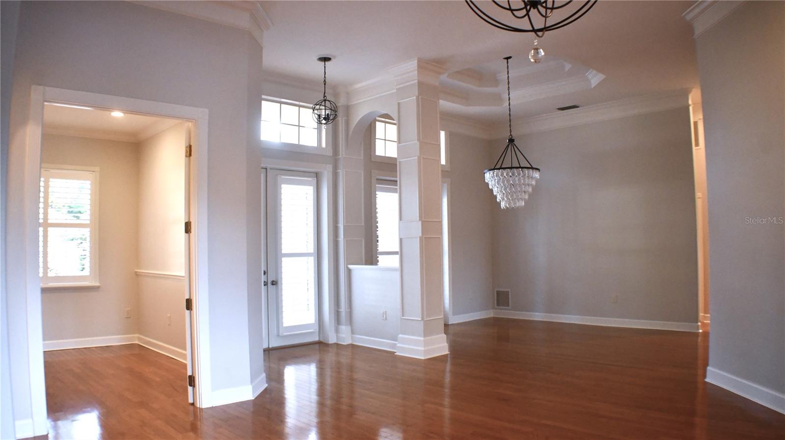 Image 8 of 28 For 4910 Old Creek Drive