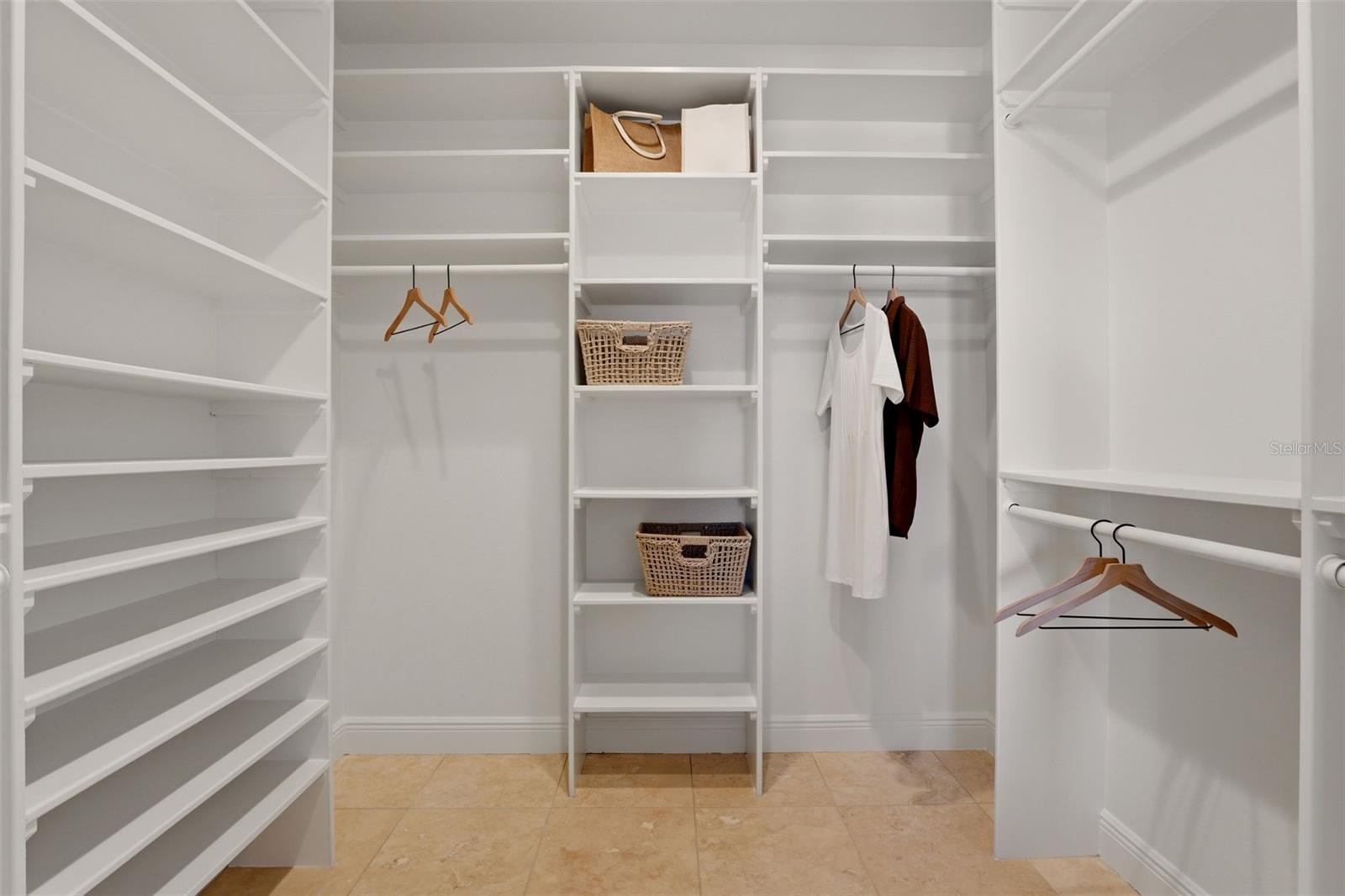 Image 38 of 73 For 418 Pine Avenue