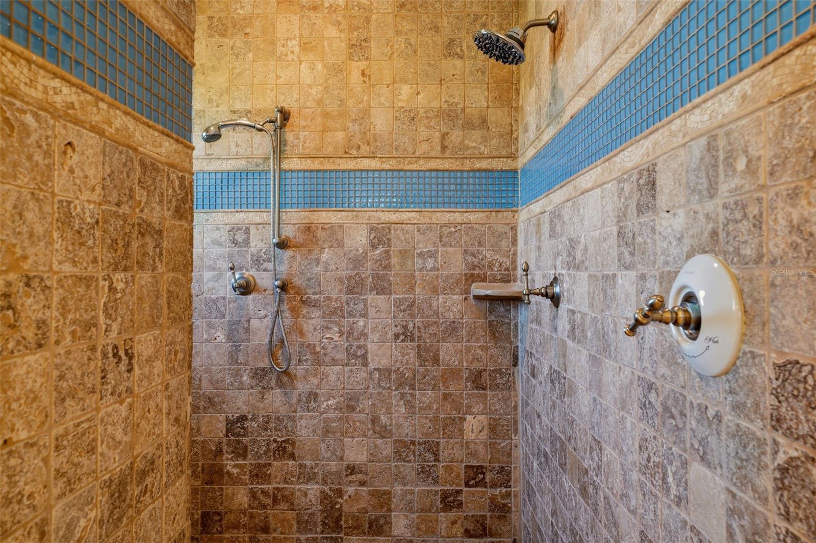 Image 41 of 73 For 418 Pine Avenue