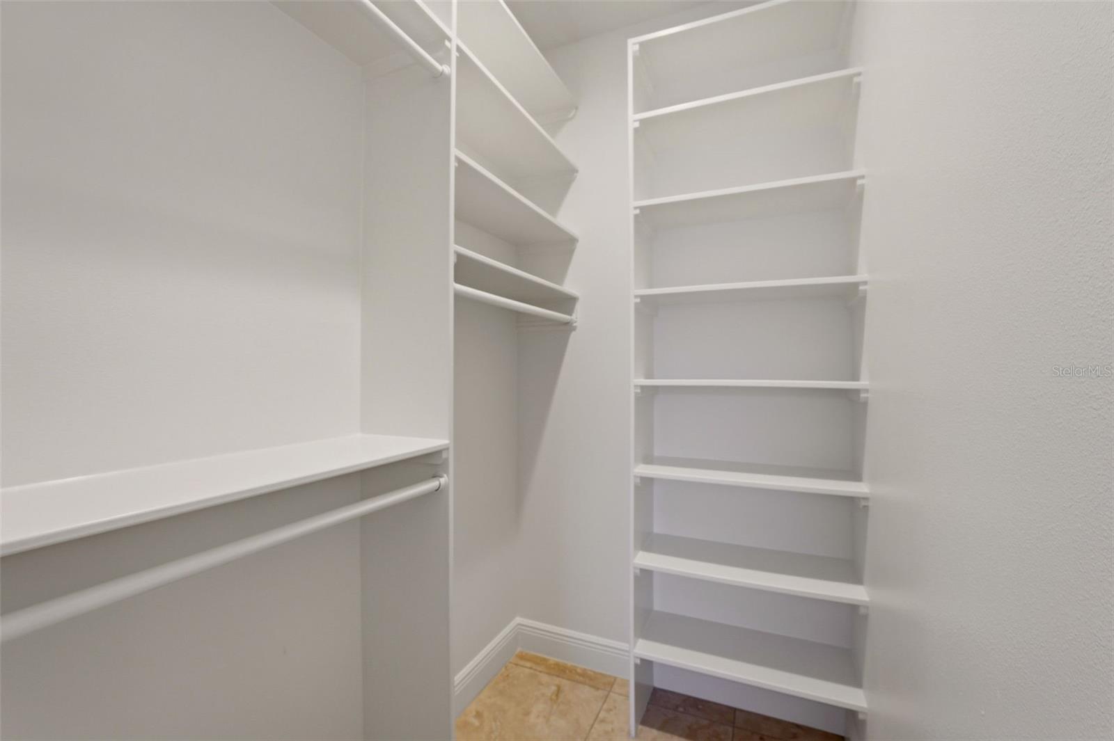 Image 46 of 73 For 418 Pine Avenue