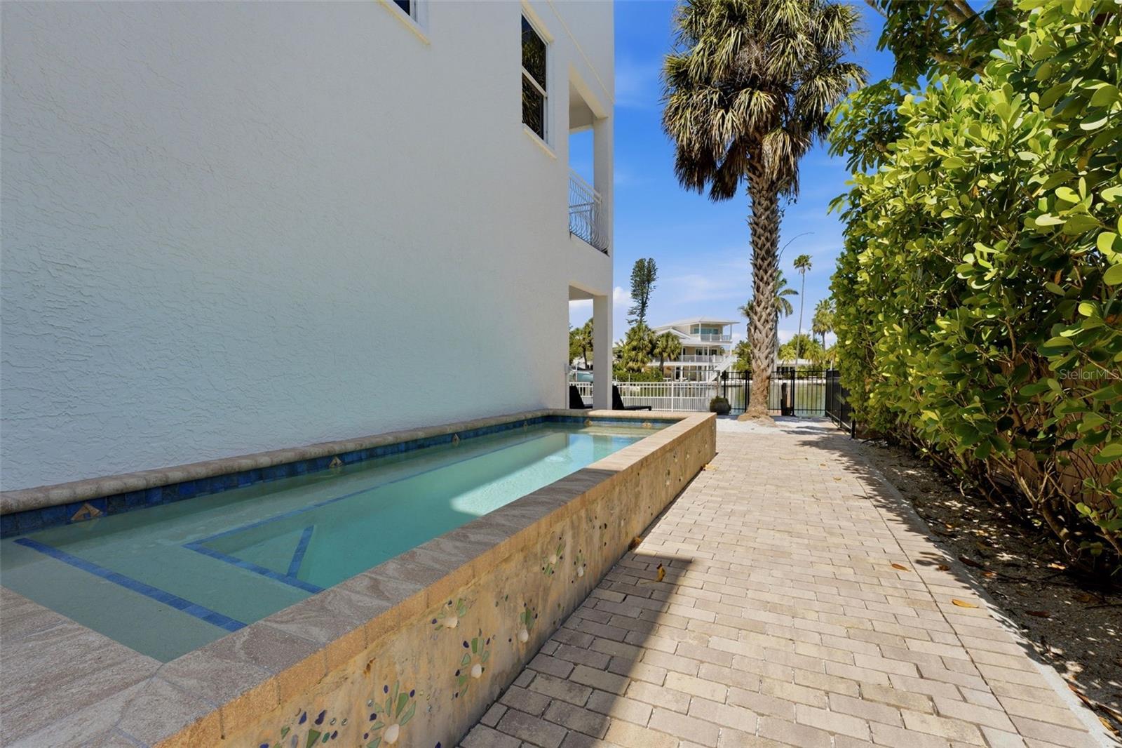 Image 60 of 73 For 418 Pine Avenue