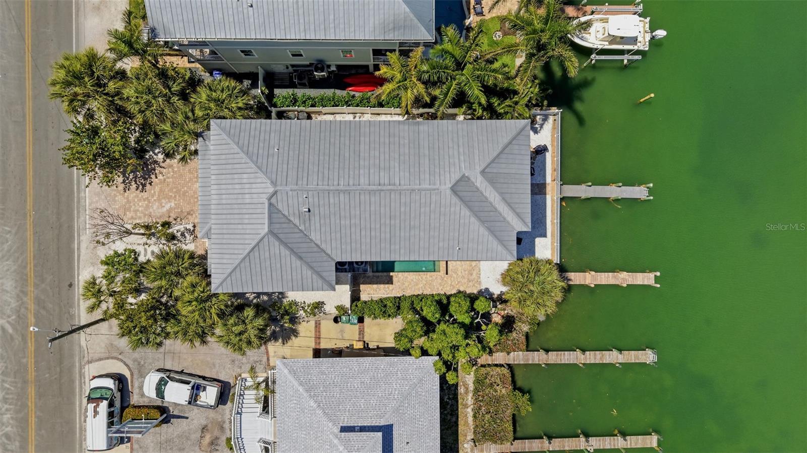 Image 66 of 73 For 418 Pine Avenue