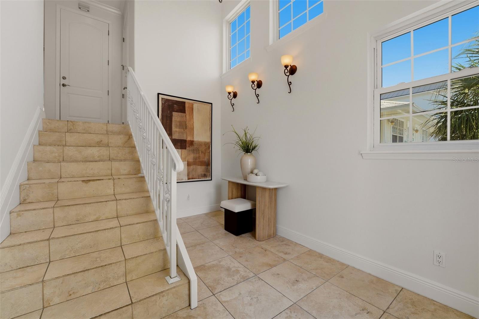 Image 8 of 73 For 418 Pine Avenue