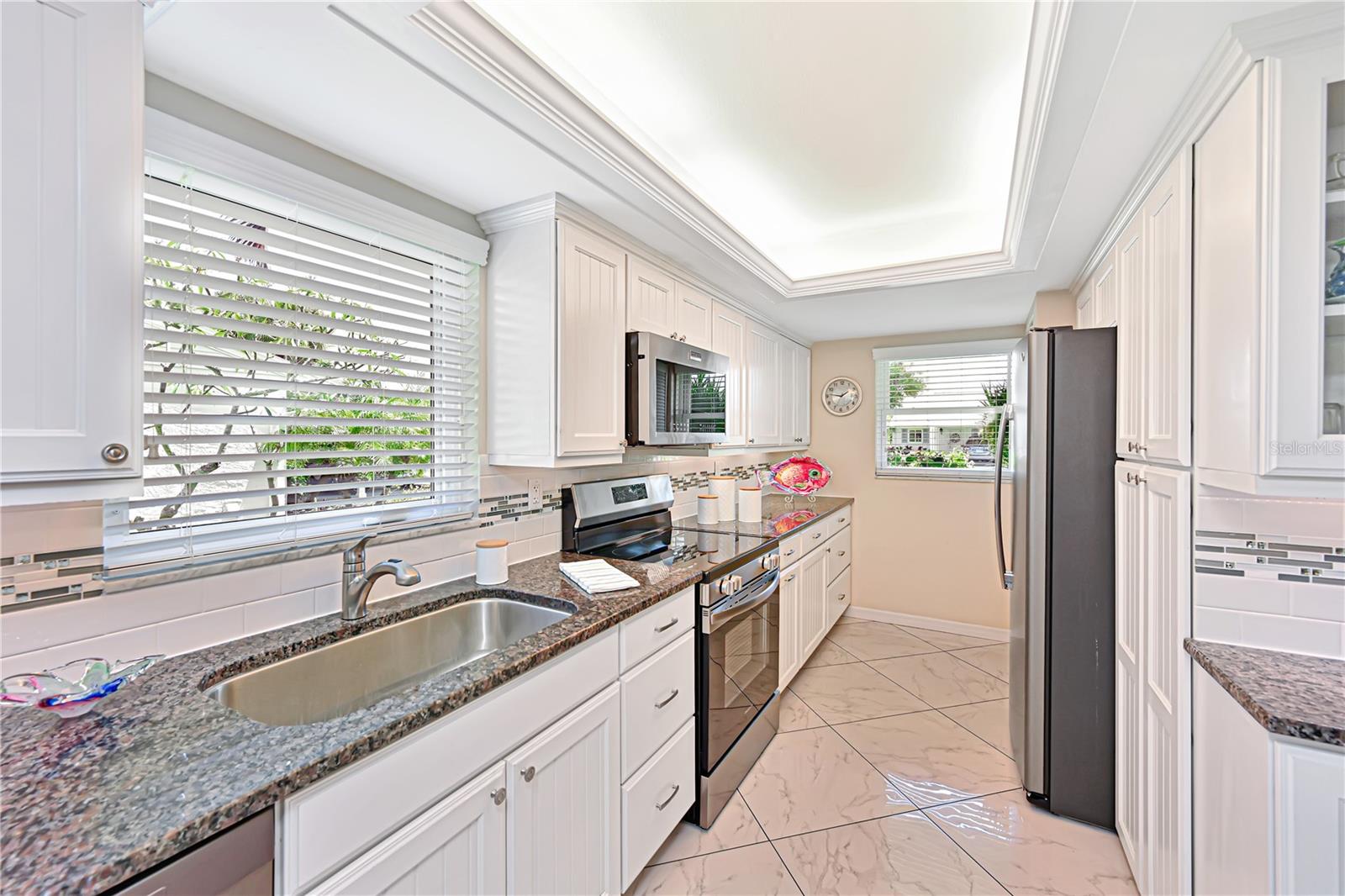 Image 11 of 73 For 9505 Colonial Drive