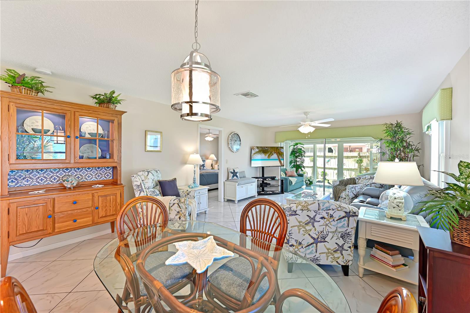 Image 14 of 73 For 9505 Colonial Drive