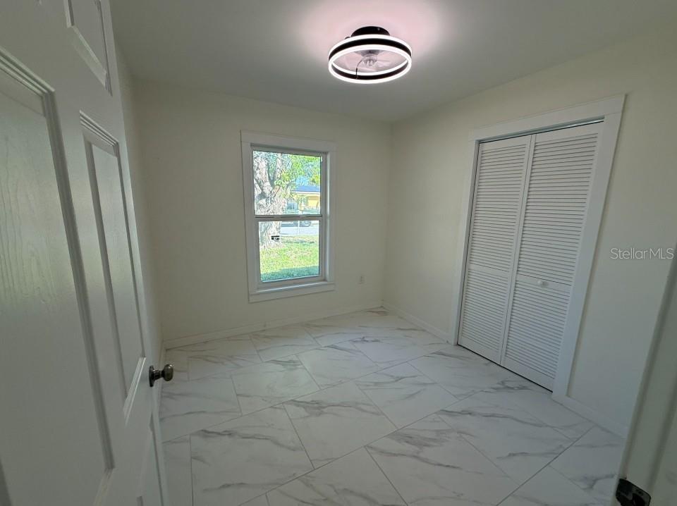 Image 11 of 12 For 1809 5th Avenue W