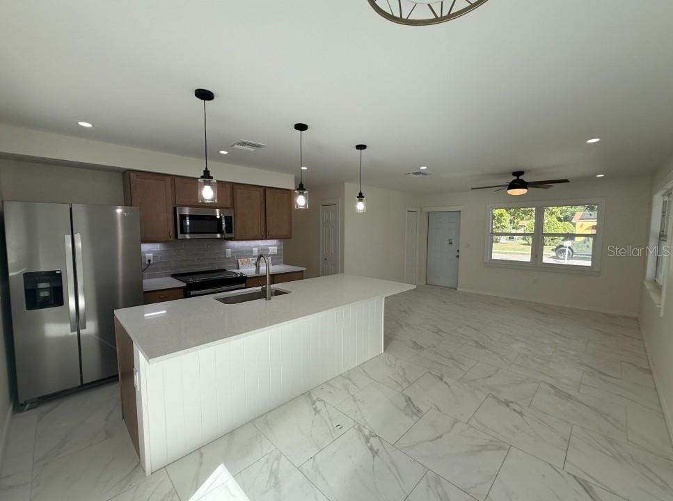 Image 4 of 12 For 1809 5th Avenue W