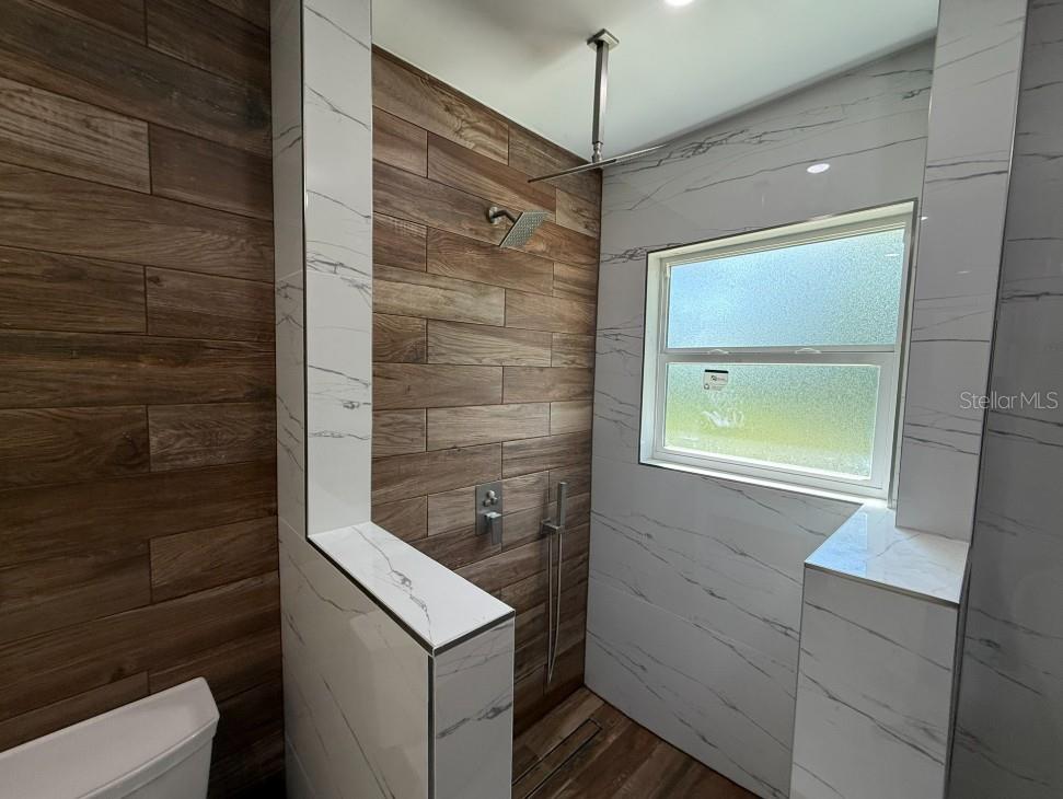 Image 8 of 12 For 1809 5th Avenue W