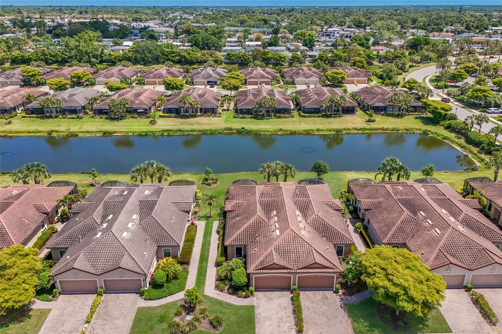 Image 29 of 49 For 8280 Varenna Drive