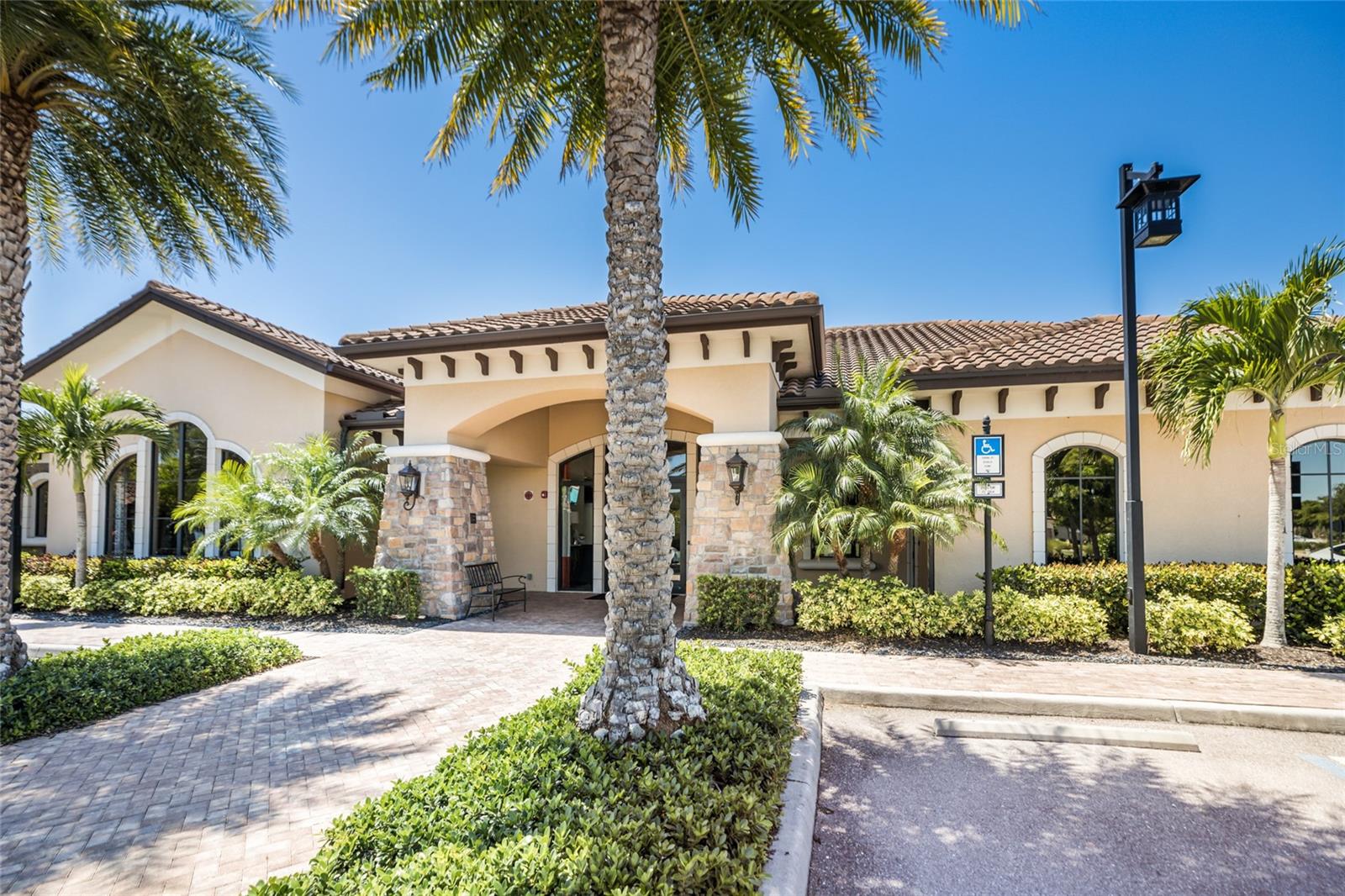 Image 36 of 49 For 8280 Varenna Drive
