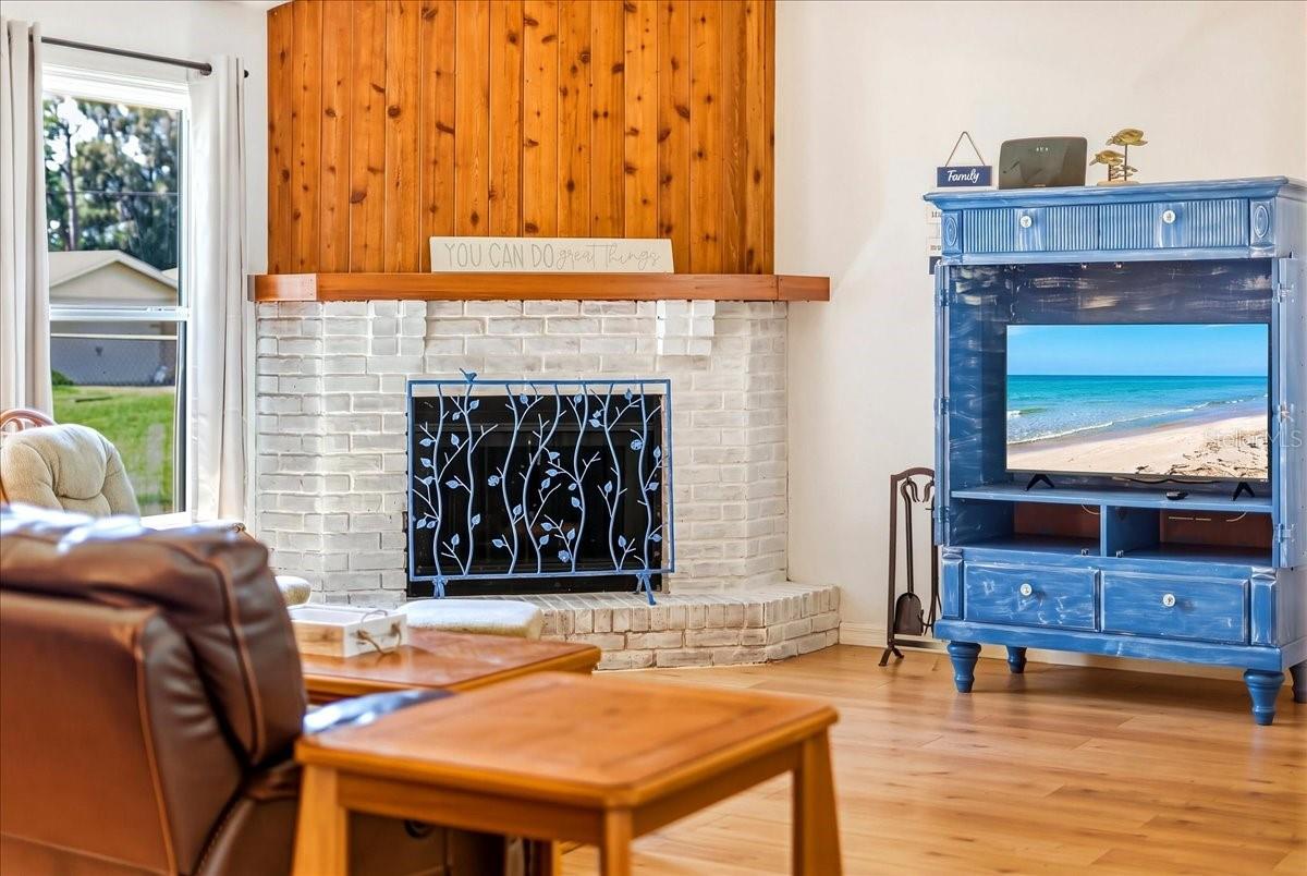 Image 12 of 58 For 5639 Blount Avenue