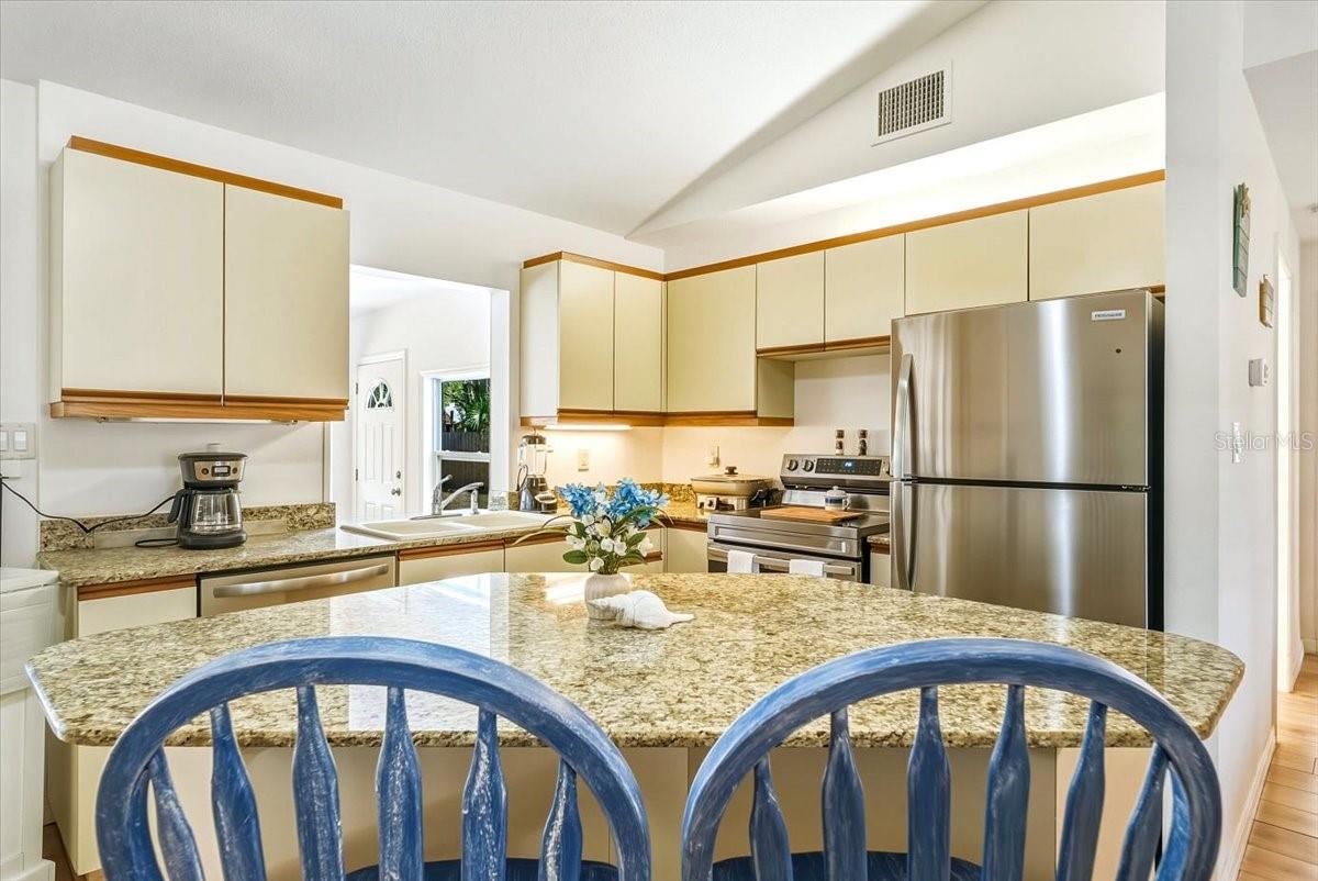 Image 15 of 58 For 5639 Blount Avenue