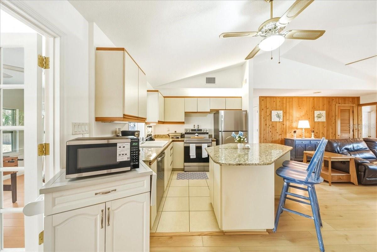 Image 17 of 58 For 5639 Blount Avenue