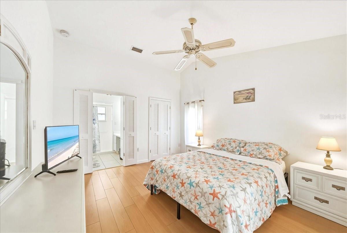 Image 26 of 58 For 5639 Blount Avenue