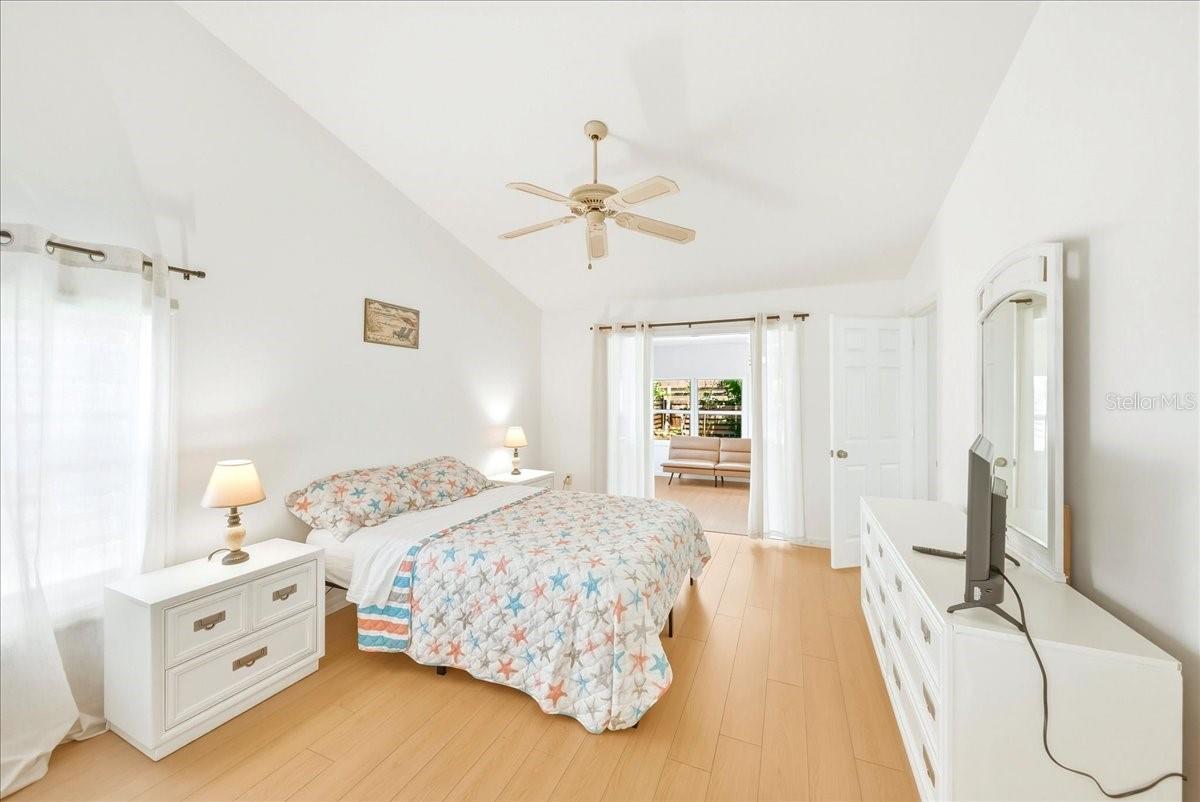 Image 28 of 58 For 5639 Blount Avenue