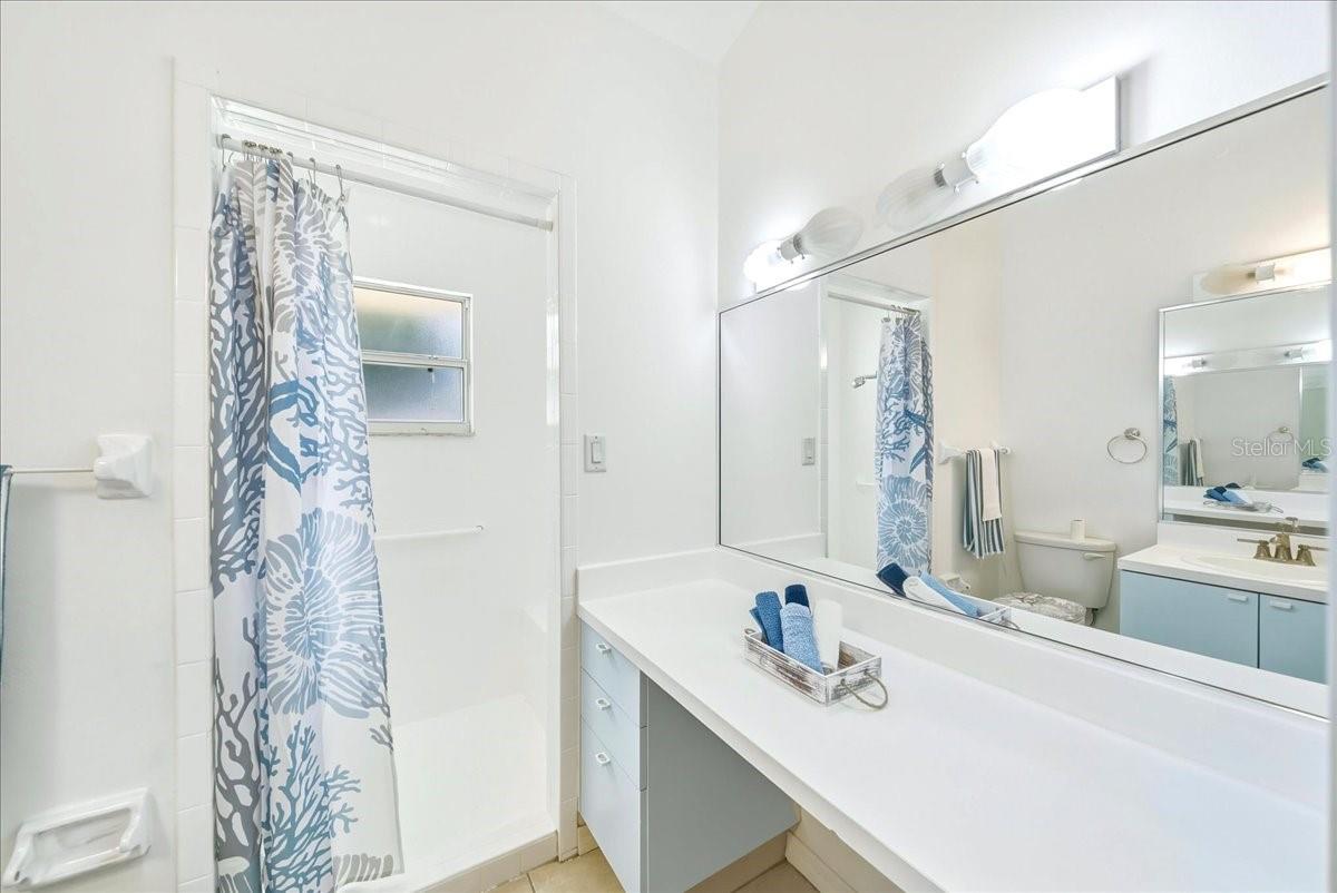 Image 30 of 58 For 5639 Blount Avenue