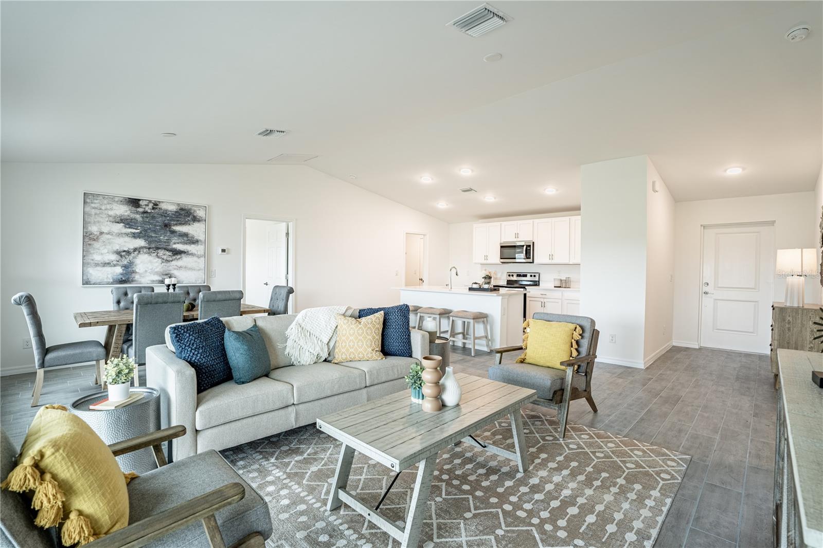 Image 3 of 9 For 12323 Appleberg Circle