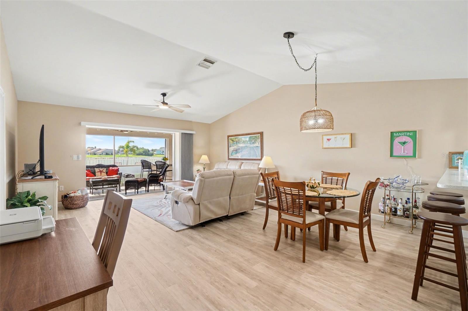 Image 11 of 34 For 26333 Nadir Road 111