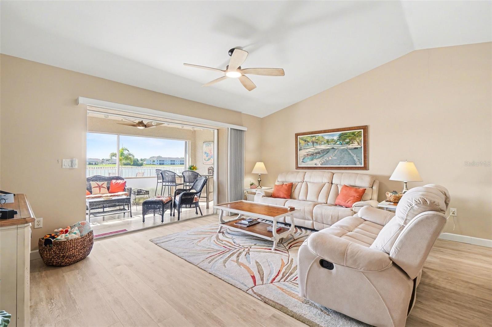 Image 17 of 34 For 26333 Nadir Road 111