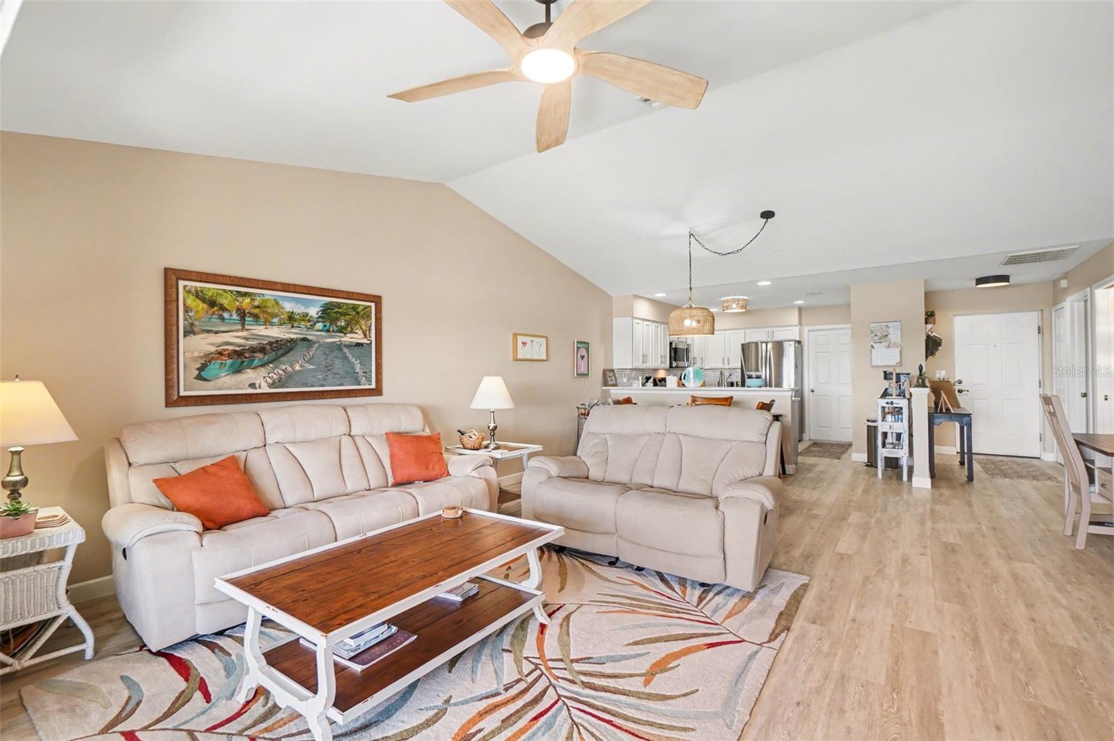 Image 18 of 34 For 26333 Nadir Road 111