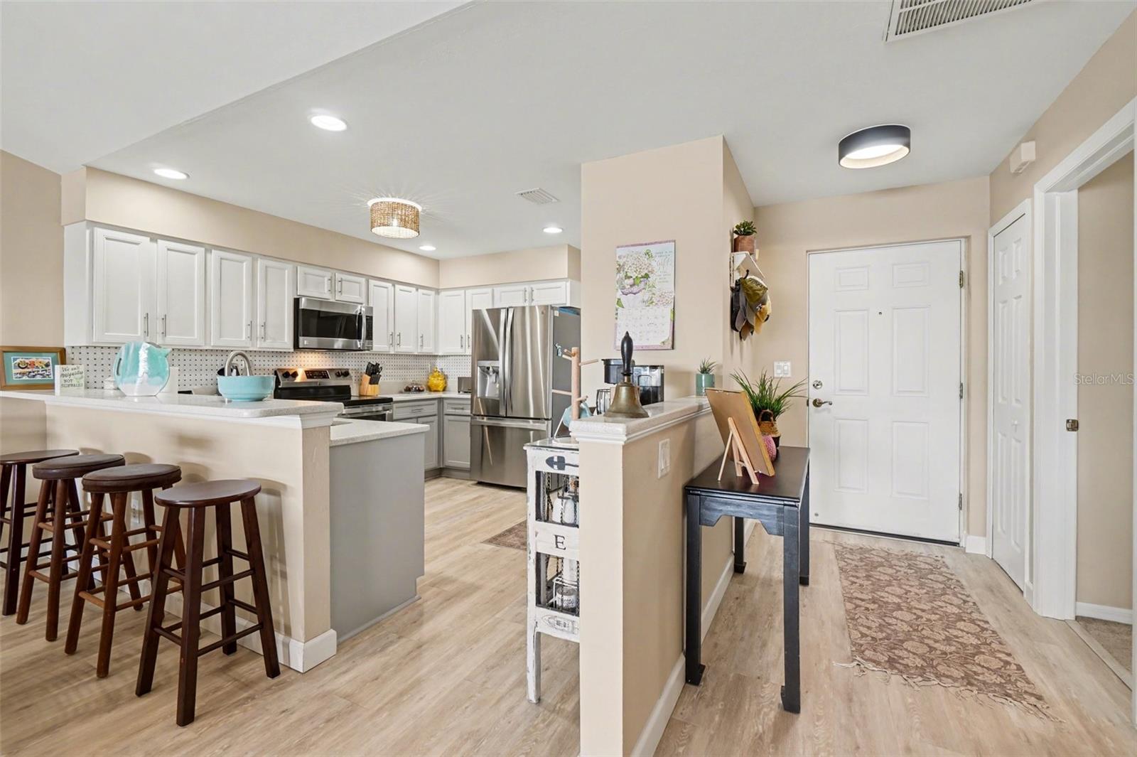 Image 6 of 34 For 26333 Nadir Road 111