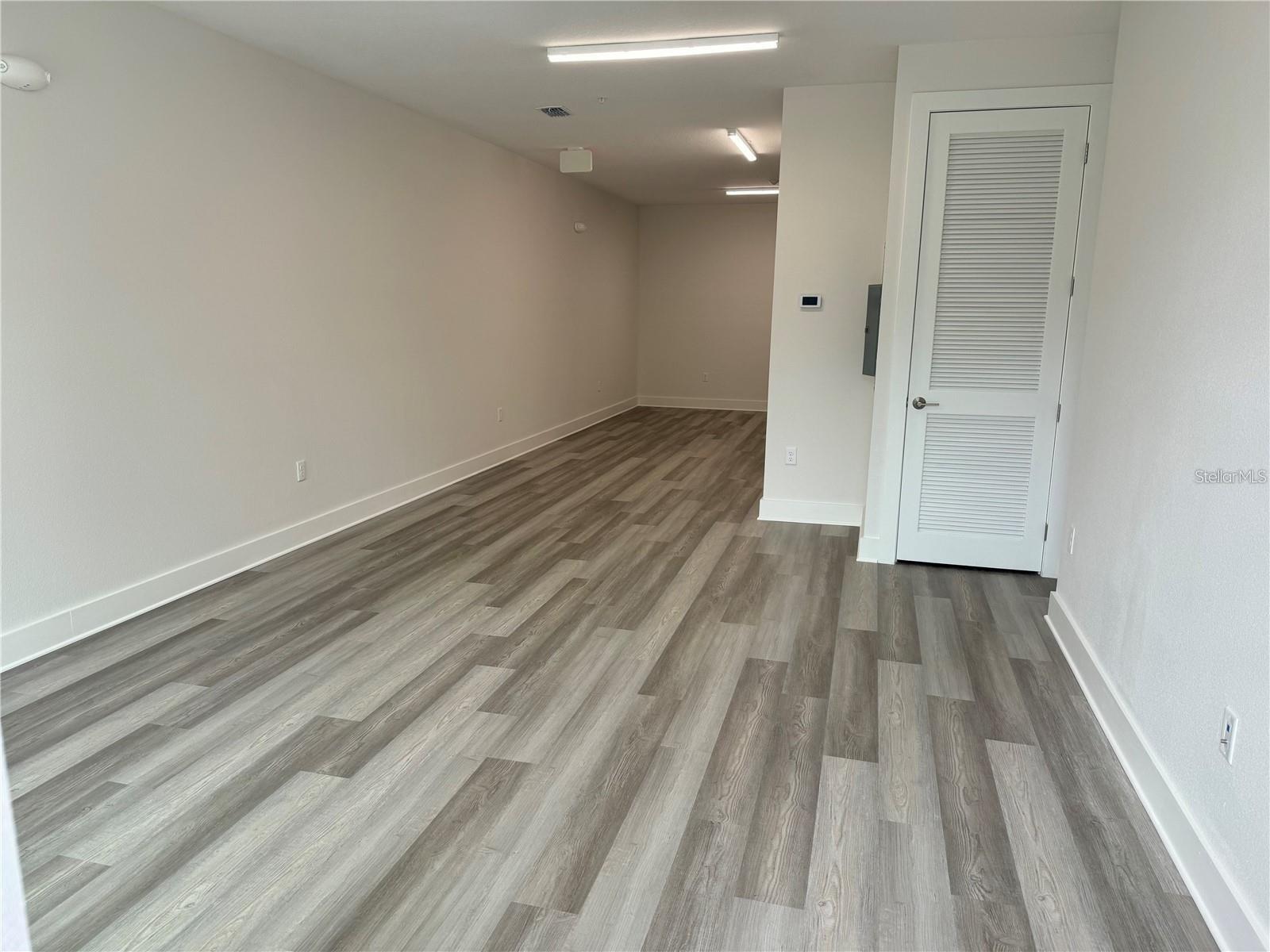 Image 5 of 13 For 419 Mike Roberto Way