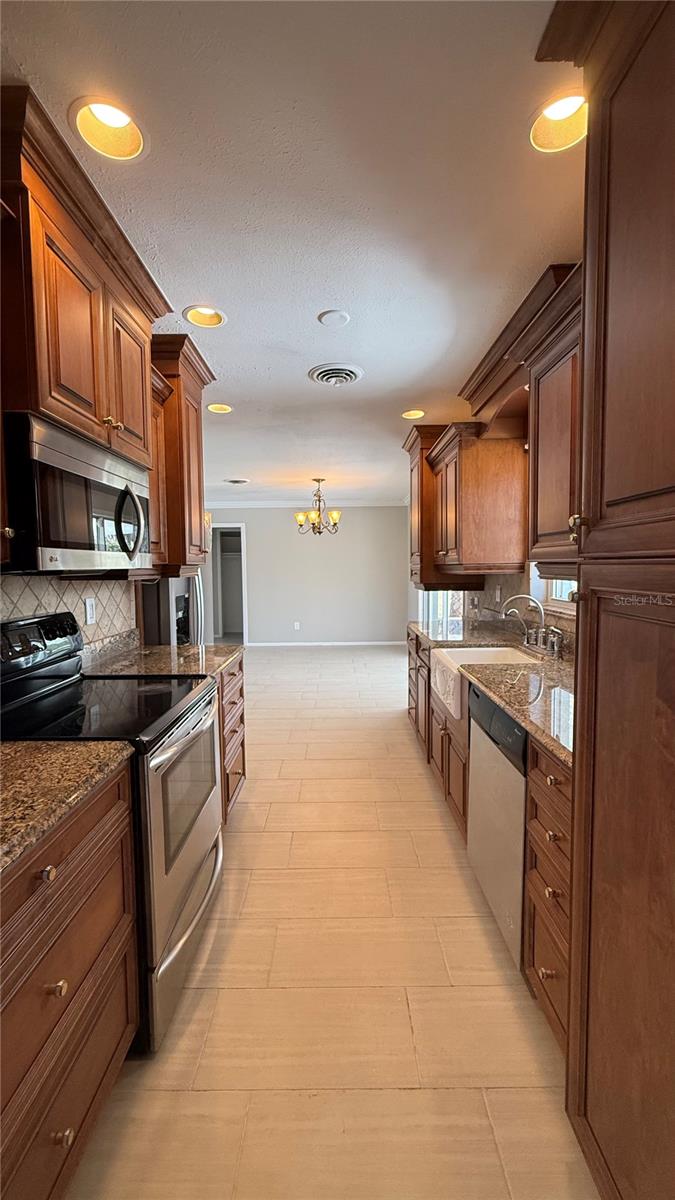 Image 10 of 28 For 491 Venice Boulevard