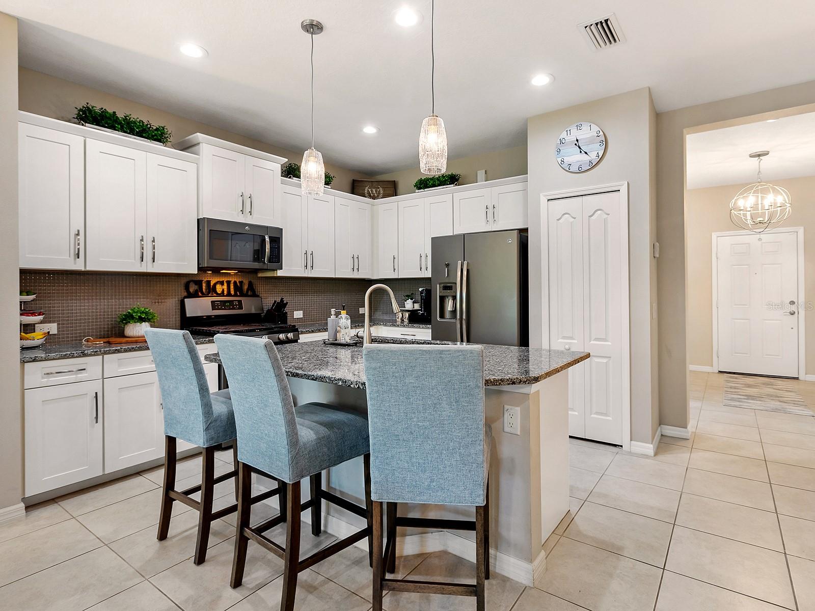 Image 21 of 52 For 2060 Crystal Lake Trail