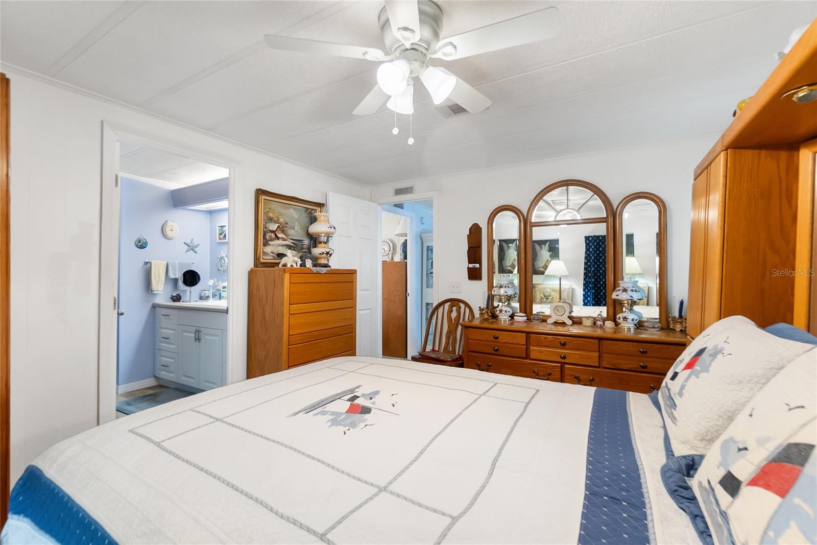 Image 13 of 41 For 172 Palm Harbor Drive